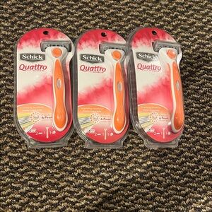 3 Packs Schick Quattro For Women Razor Enriched With Papaya & Pearl  NEW